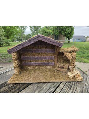 Thomas Pacconi Classics 2006 Nativity Creche Stable
